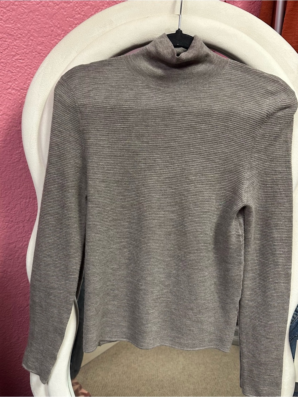 Lisa Yang gray ribbed turtleneck sweater